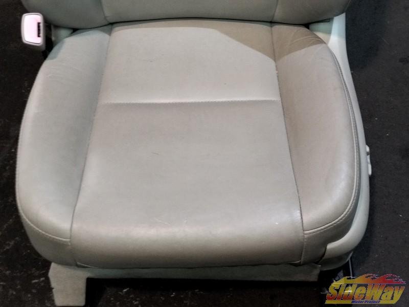 V_ Outback поздняя версия (BP9) оригинальный кожа автоматическое сиденье сторона пассажира бежевый [E80S]