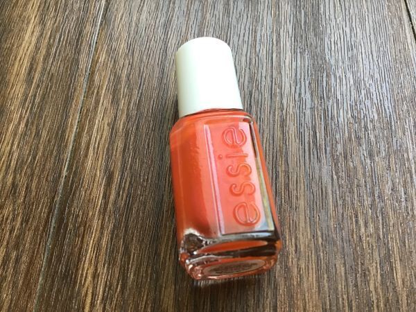  редкий  новый товар ●essie ●754　braziliant　　　5ｍｌ mini  размер  　　... название   отправка 　...　... пластинка 