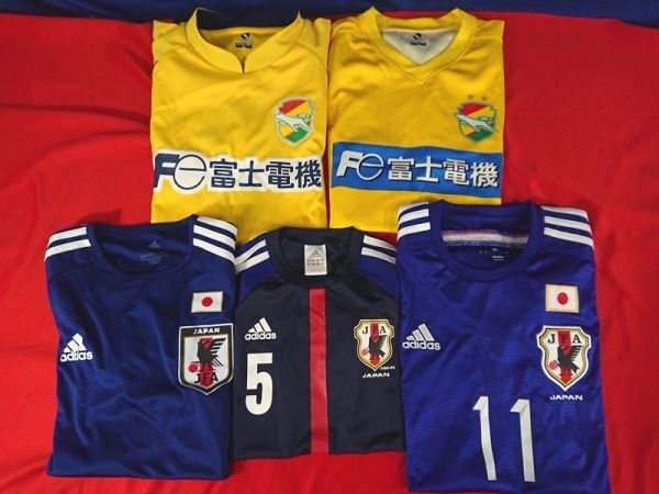 ma_5320 21枚セット 国内サッカー Jリーグ 日本代表 ザスパ草津 セレッソ大阪など ユニフォーム Tシャツ セット まとめの画像2