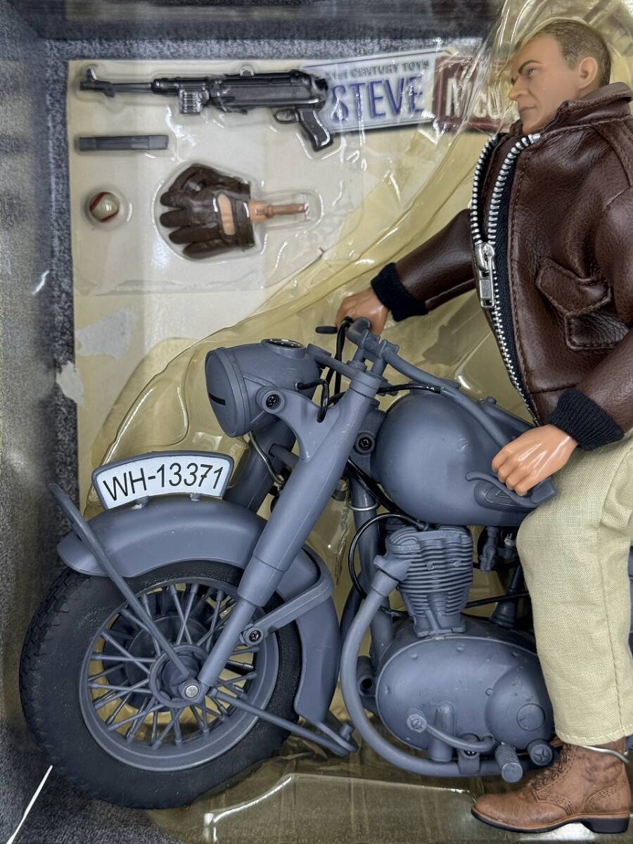 21st CENTURY TOYS　スティーブ・マックイーン with ドイツWWⅡバイク　大脱走/ The Great Escape: バージル・ヒルツ　1/6 フィギュア