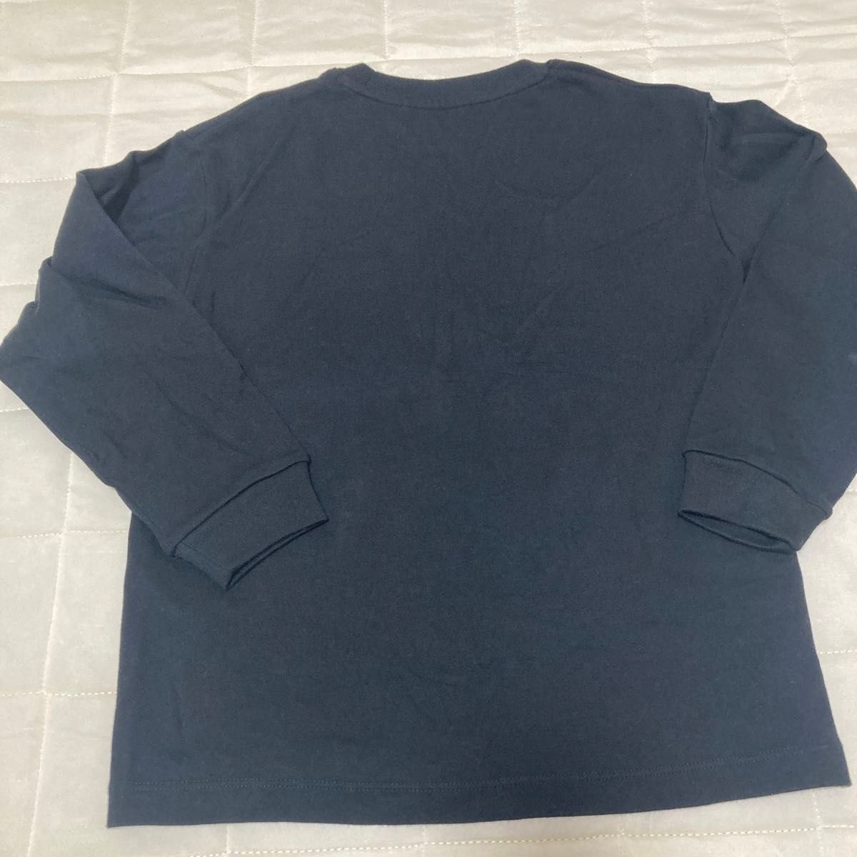 130cm ユニクロ　ソフトタッチクルーネックTシャツ（長袖）ブラック