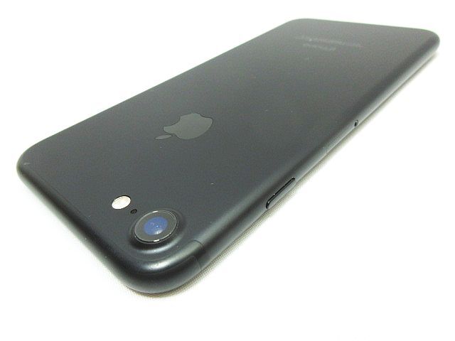 Apple iPhone7 32GB A1779 MNCE2J/A スマホ ブラック バッテリー83％ ドコモ SIMロック有り 利用判定◯ 初期化済 ジャンク扱いの画像6