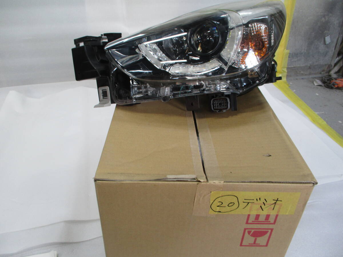  Mazda Demio DJ3FS DJ3AS DJ5FS DJ5AS оригинальный LED передняя фара левая сторона KOITO100-18373 оригинальный товар номер D09L-51-041F ⑳