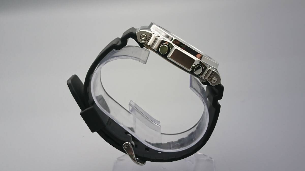 G-SHOCK ジーショック メタルカバード メタルベゼル 腕時計 シルバー GM-2100 5611_画像4