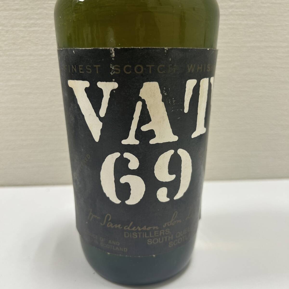 【ART-4795】1円スタート VAT69 バット69 スコッチウイスキー 洋酒 760ml 43％ グリーンボトル 箱なし 未開栓 長期保管品 現状品の画像4