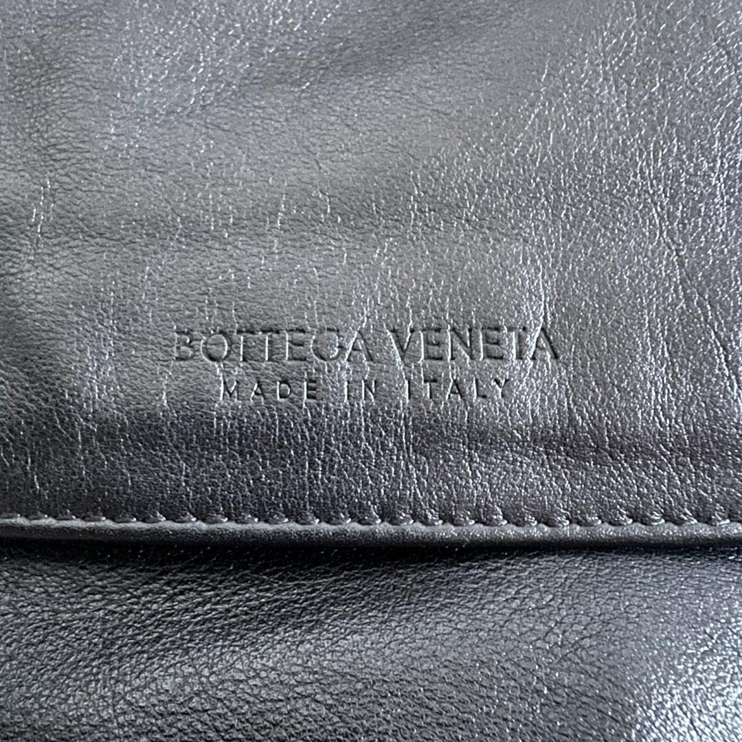 * превосходный товар *BOTTEGA VENETA Bottega Veneta кожа кручение ручная сумочка черный elegant 