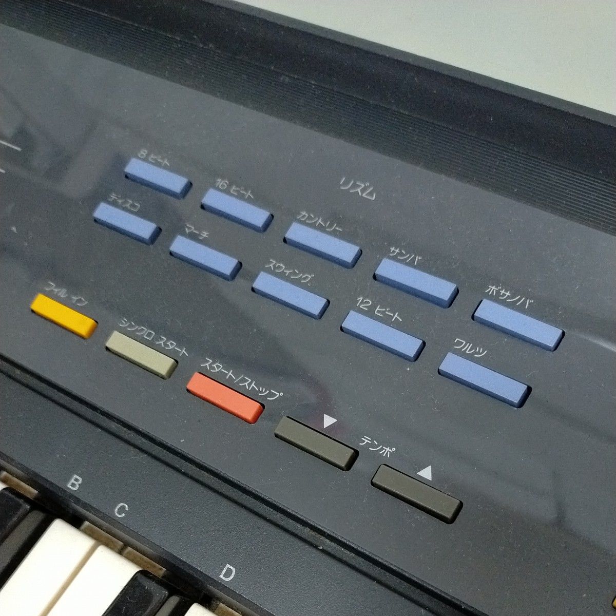 YAMAHA　 電子ピアノ　キーボード　音はなりますが　ジャンク扱いにします