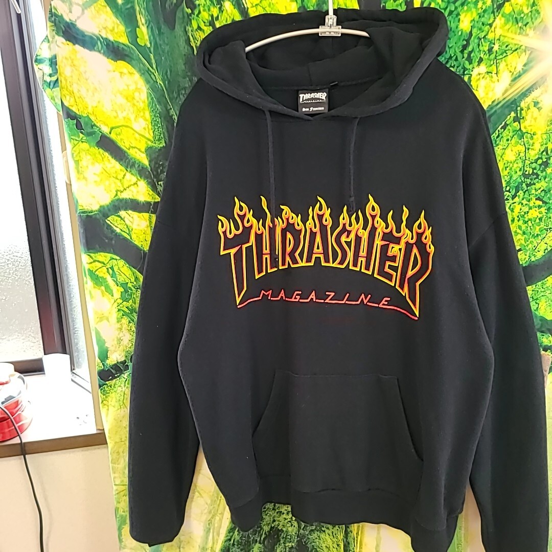 良品 スラッシャー THRASHER ファイヤー 炎 フレイム 黒 ロゴ スウェット パーカー 美品 パーカー コットン プルオーバームラサキスポーツ_画像6