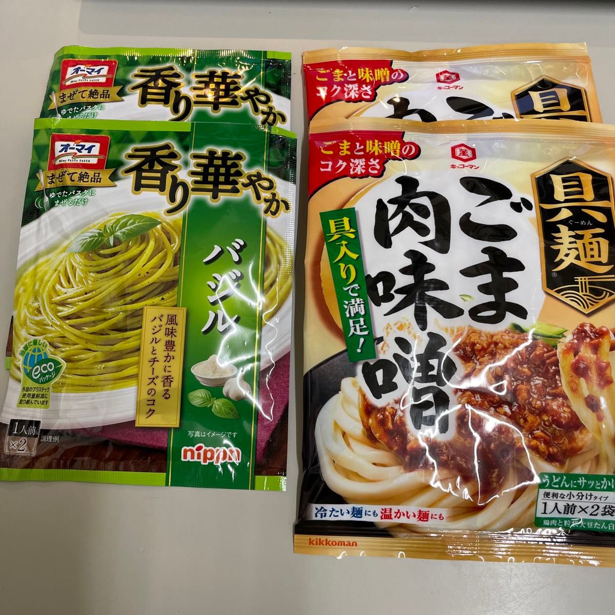 キッコーマン 具麺 ごま肉味噌 60g×2袋　NIPPN オーマイ　パスタソース　バジル　46g×2袋