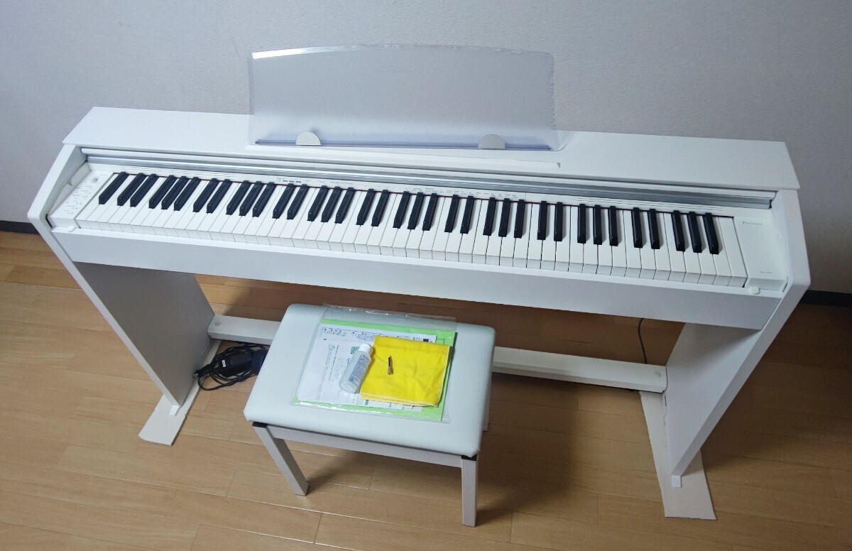 ☆美品☆CASIO(カシオ) PX-770-WE(ホワイトウッド調) Privia(プリヴィア) 電子ピアノ 88鍵盤、ピアノ用椅子セットの画像2
