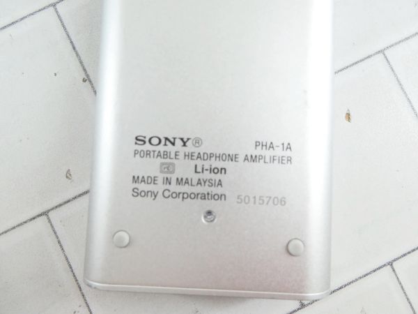 SONY ニー ポータブルヘッドホンアンプ ハイレゾ対応 USBオーディオ対応 PHA-1A 本体 ケーブル2本のみ　m_画像2