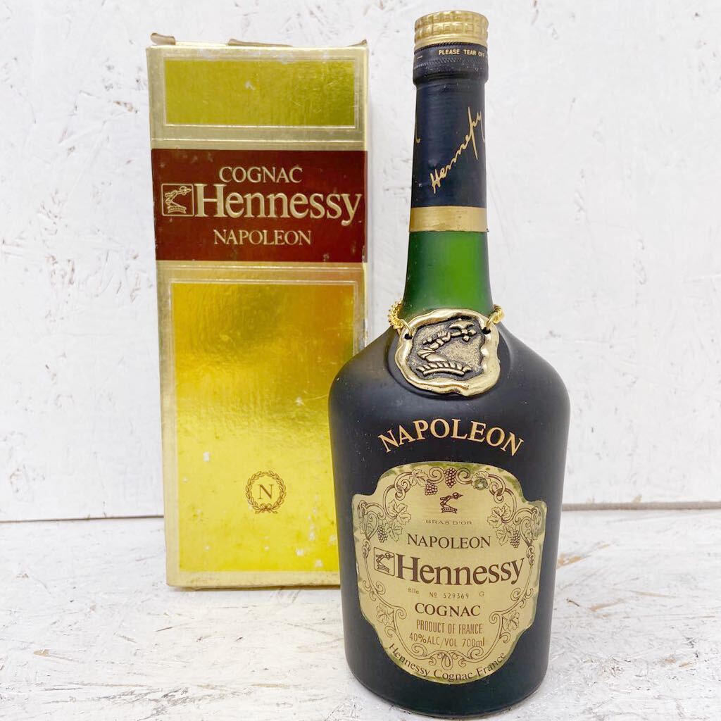 12 未開栓 古酒 HENNESSY NAPOLEON ヘネシー ナポレオン 700ml 40％ コニャック ブランデー 箱付の画像1