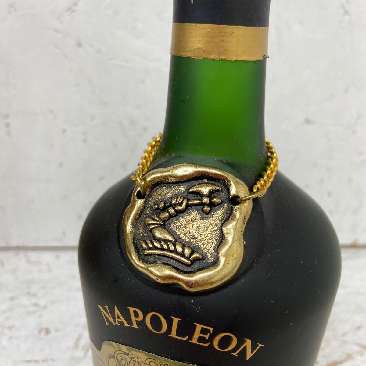 12 未開栓 古酒 HENNESSY NAPOLEON ヘネシー ナポレオン 700ml 40％ コニャック ブランデー 箱付の画像3