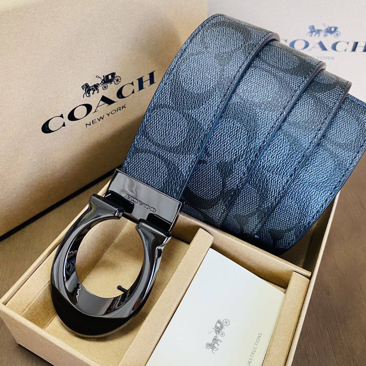 COACHコーチ新品正規品リバーシブルレザーベルト回転バックルの画像1