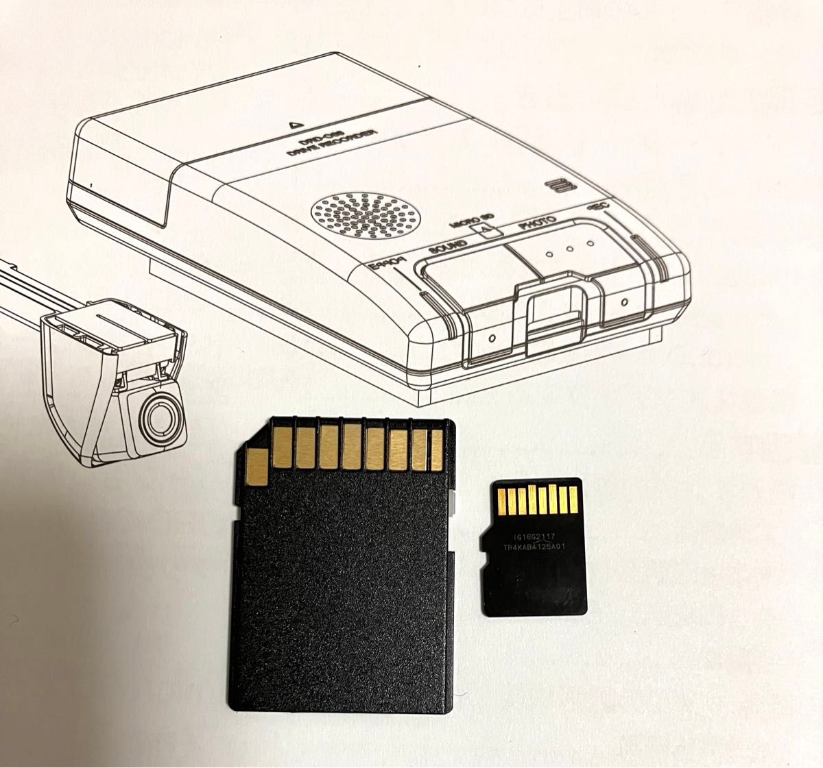 トヨタ 純正 SDカード 8GB ドライブレコーダー用 DRD-C68 DRT トヨタ 純正 SDカード 8GB ドライブレコーダー用 DRD-C68 DRT