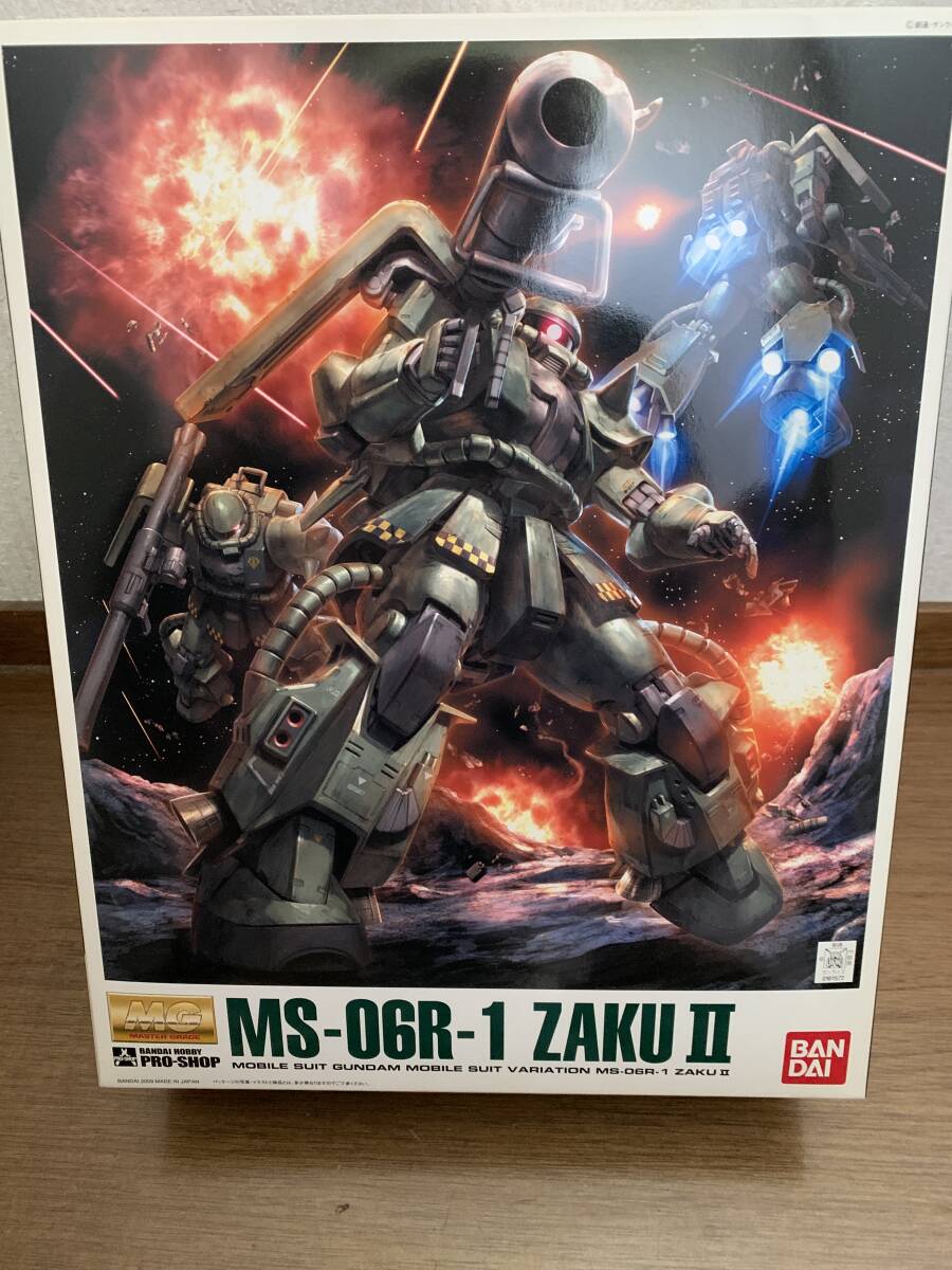 MG　1/100　MS-06R-1　ザクⅡ　ア・バオア・クー防衛部隊機　PROショップ限定　未組立　Ver2.0_画像1