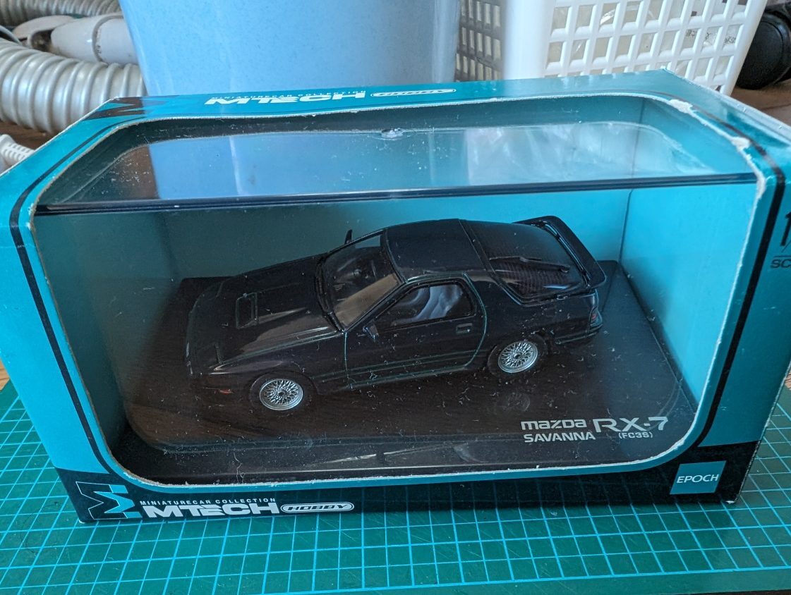 絶版!! M TECH 1/43 マツダ・サバンナRX-7 (FC3S) 　グリーン_画像5