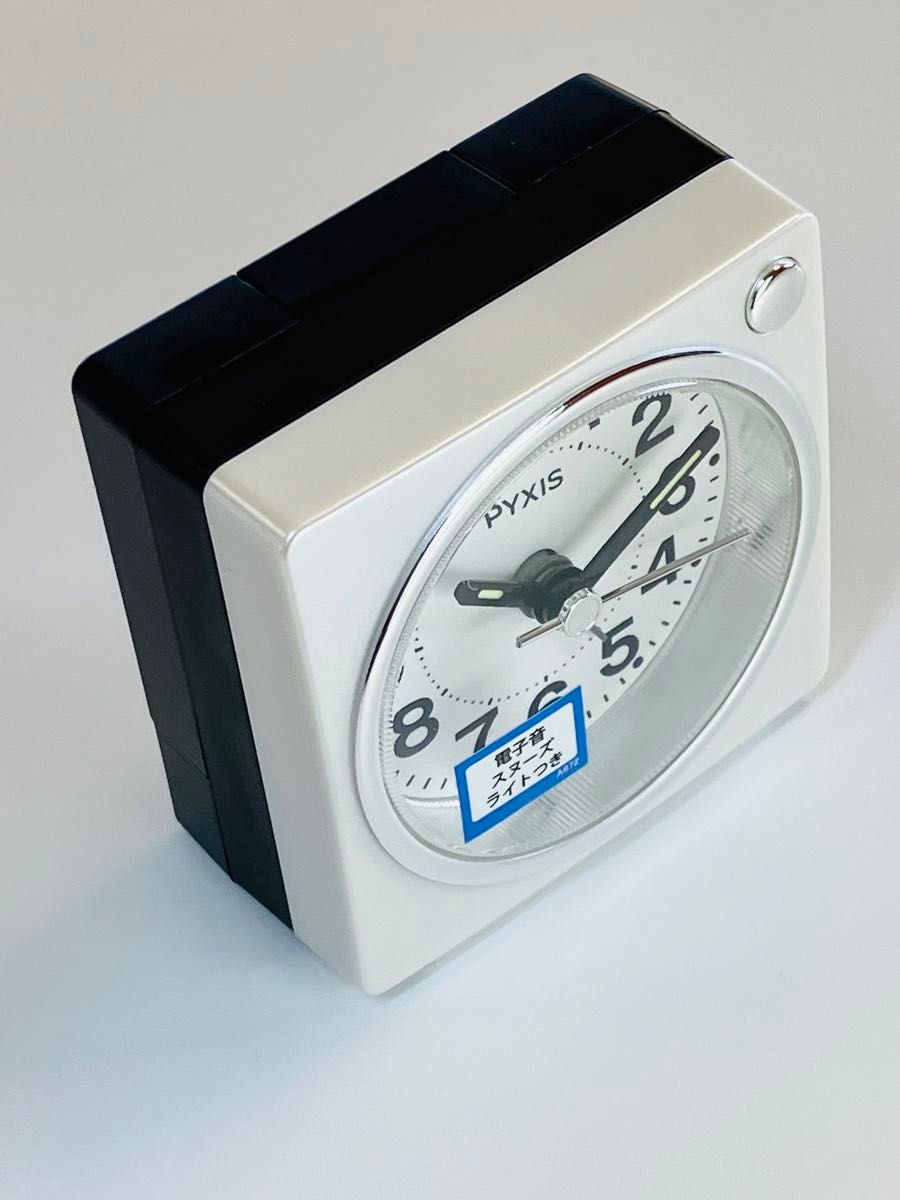セイコークロック（Seiko Clock） アナログ目覚まし置き時計 白パール 65×64×38mm PYXIS NR449W