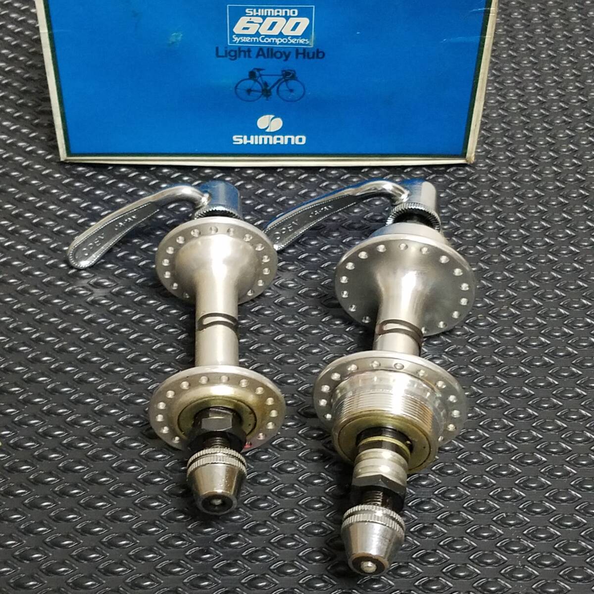 Yahoo!オークション - SHIMANO 600 HUB 前後セット 36H Yahoo!オークション - SHIMANO 600 HUB 前後セット 36H