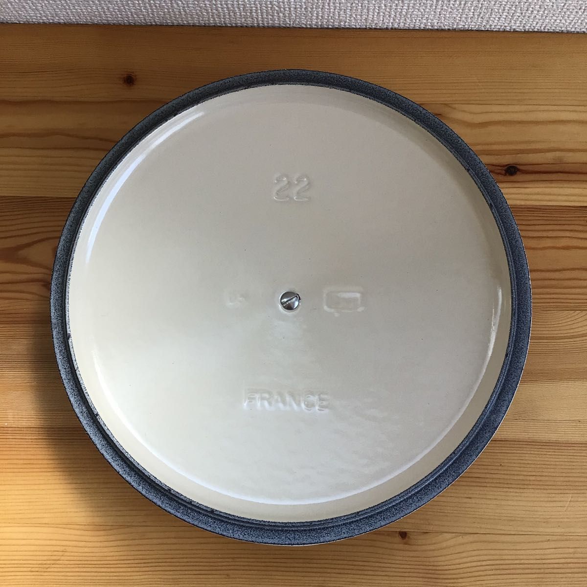ルクルーゼ ココットロンド 22cm デューン 両手鍋 クリーム色 ルクルーゼ ココットロンド 22cm デューン 両手鍋 クリーム色
