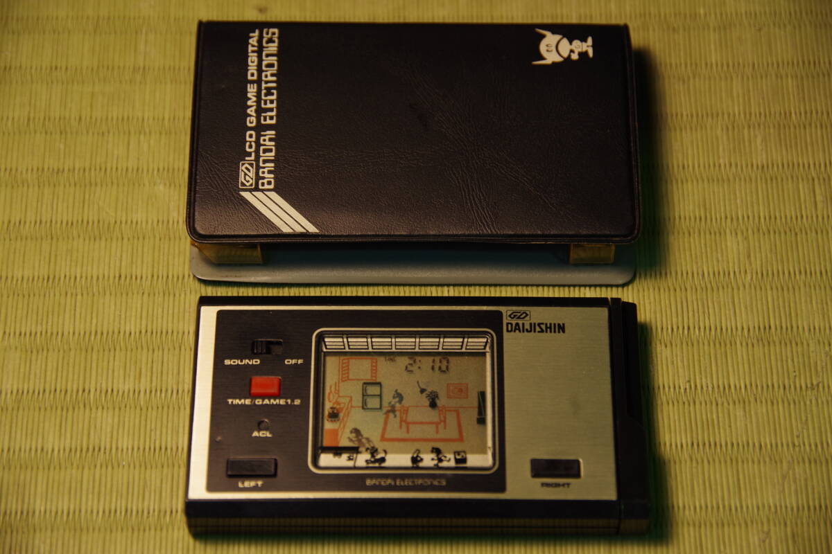 ◆19◆USED◆動作品◆BANDAI バンダイ DAIJISHIN LCD GAME DIGITAL GAME&WATCH ゲームウォッチ 大地震の画像1