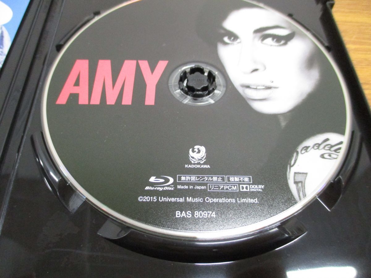 ●01)【同梱不可】AMY/Blu-ray/エイミー・ワインハウス/ドキュメンタリー/ミッチ・ワインハウス/アシフ・カパディア/ブルーレイ/A_画像3