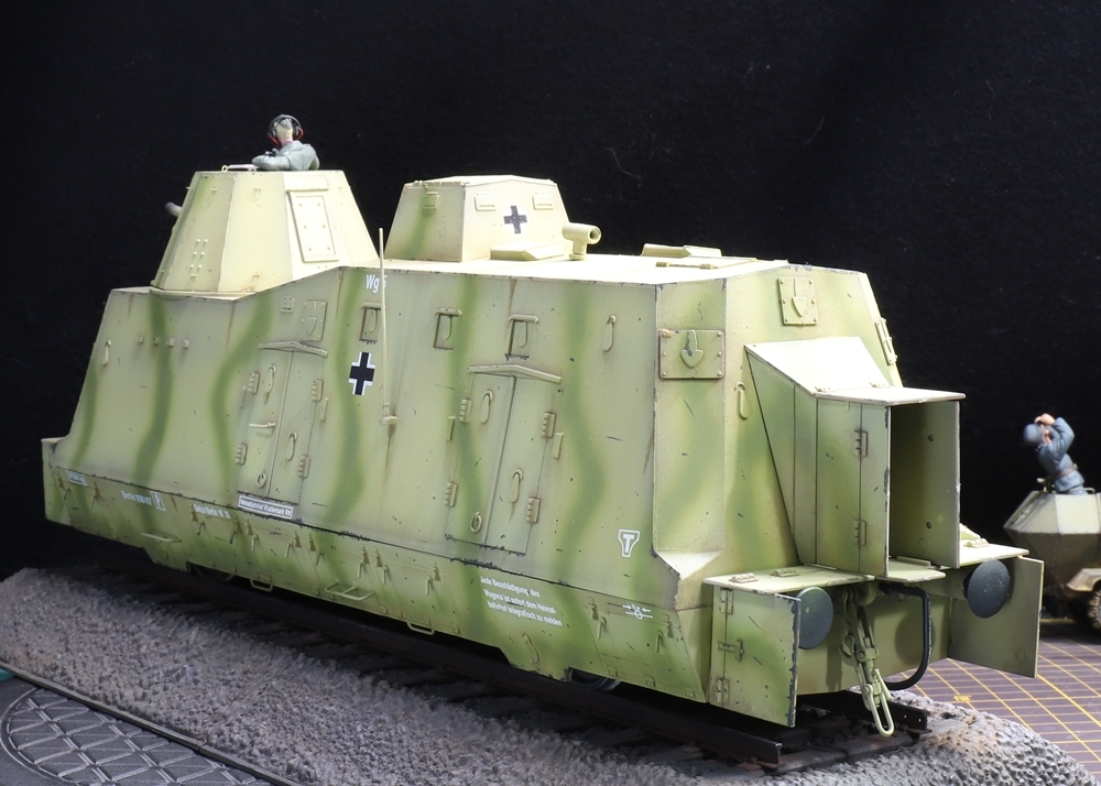 1/35 ドイツ軍 BP-42装甲列車（砲車）搭乗員フィギュア×1体セット 制作完成品（線路ベース長さ335ｍｍ）の画像4