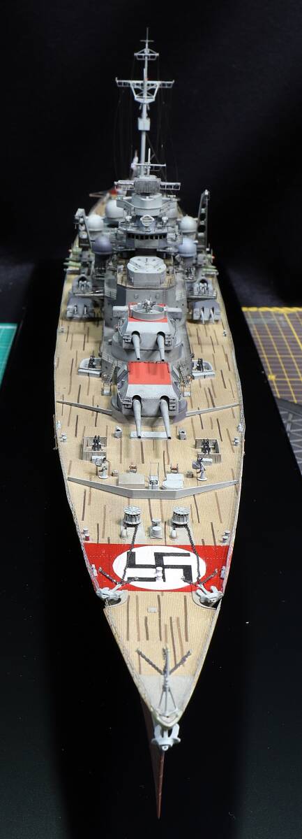 1/350ドイツ海軍O級巡洋戦艦バルバロッサ プロモデラー制作スーパーディティールアップ完成品 L83ｃｍ×W17ｃｍ×H27ｃｍアクリルケース付_画像10