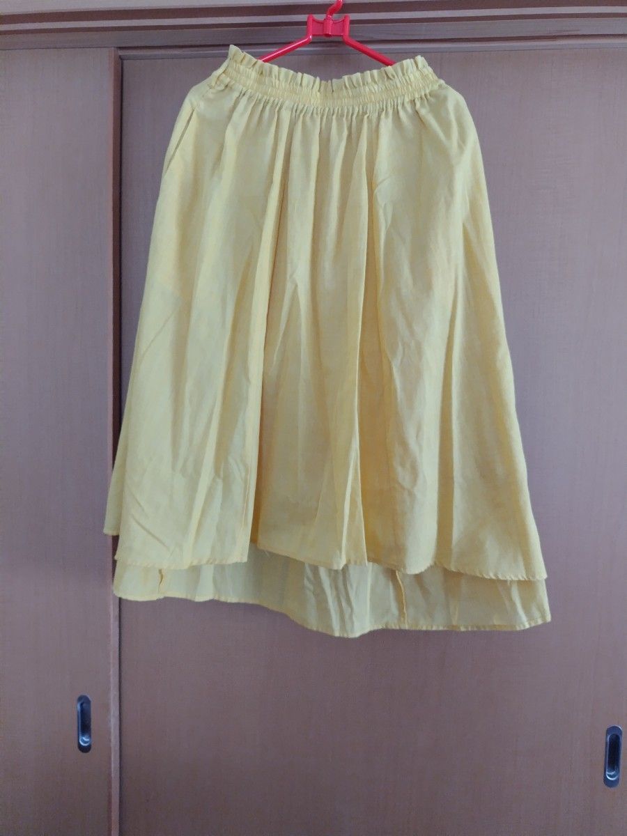 スカート　黄色