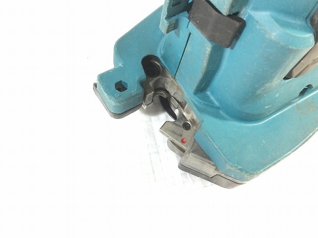 ☆中古品☆makita マキタ 18V 充電式全ネジカッタ SC102D バッテリー2個(14.4V6.0Ah)付 89141_画像6