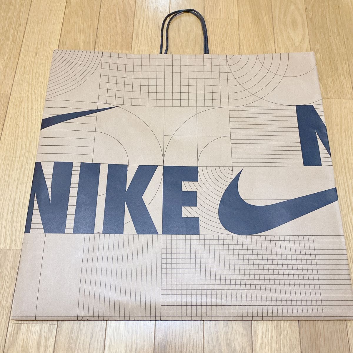 NIKE ナイキ　ショッパー  特大　ショップ袋　梱包資材　ラッピング　新品