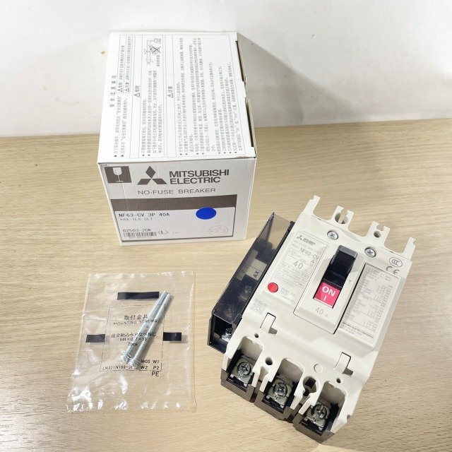 NF63-CV 3P 40A ノーヒューズ遮断器 三菱電機 【未使用 開封品】 ■K0043428_箱に汚れがございます。