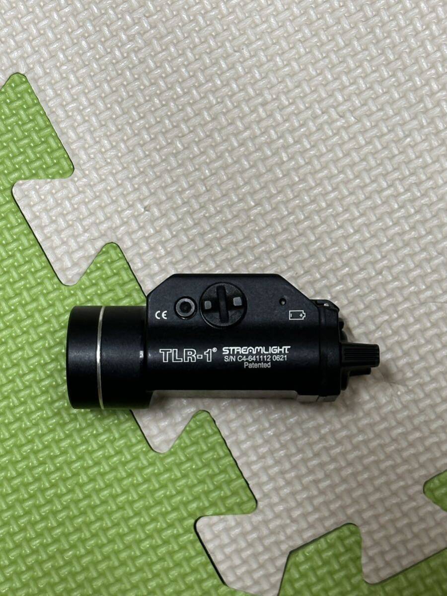 STREAMLIGHT TLR-1 トレーニング用 300lm 実物 ウェポンライトの画像1