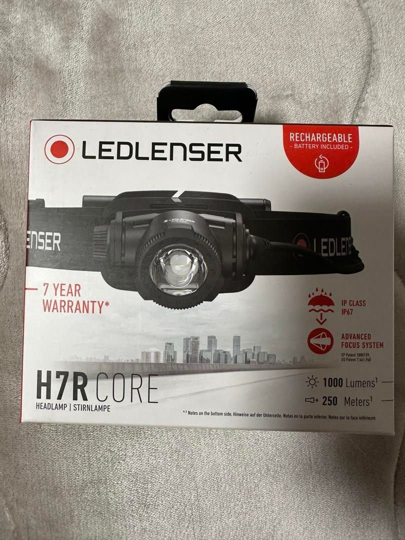 【新品未使用品】ヘッドライト(LEDLENSER　H7R CORE)