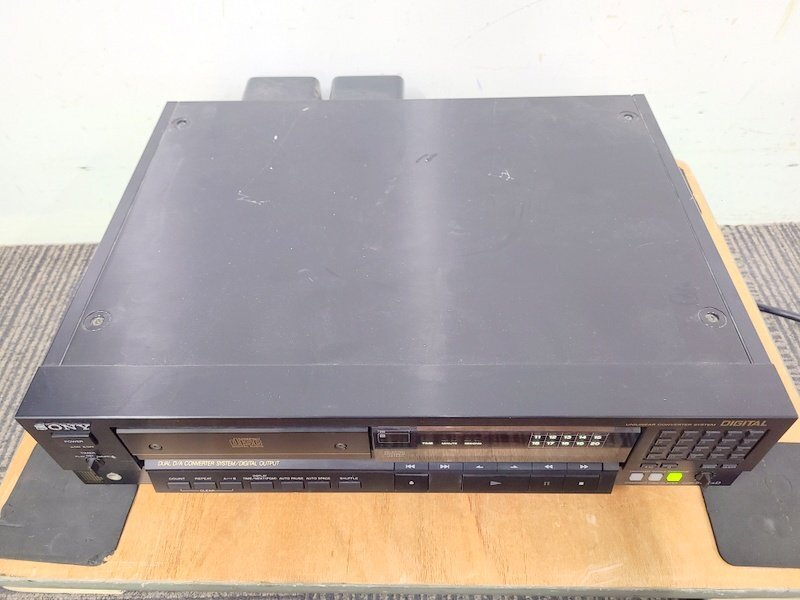 【ジャンク品】SONY CDP-555ESD CDプレーヤー ソニー 1円～　Y7023