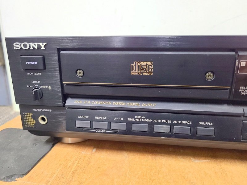 【ジャンク品】SONY CDP-555ESD CDプレーヤー ソニー 1円～　Y7023