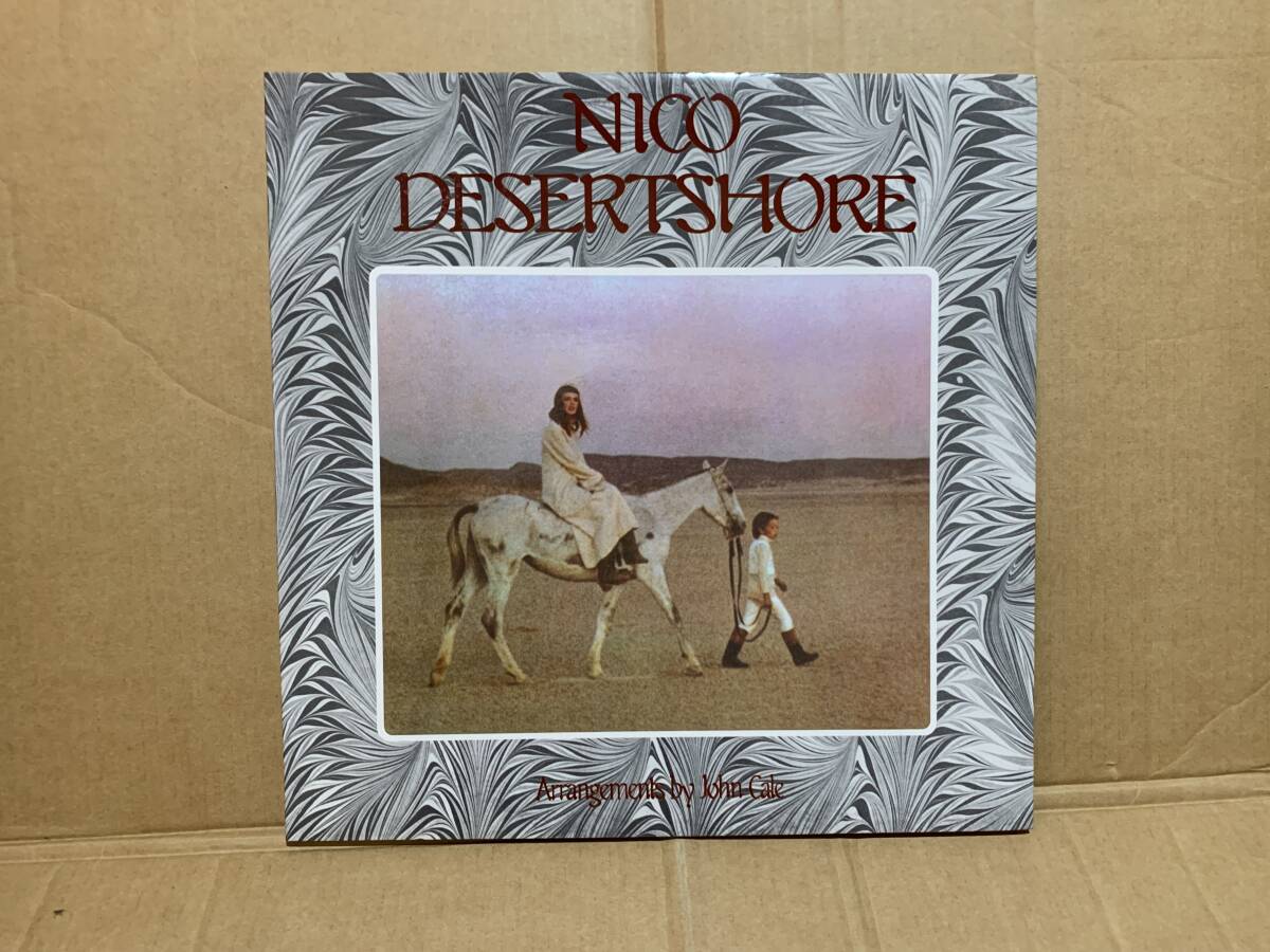 輸入盤LP Nico / Desertshore 名盤 4M113  全体にキレイです。の画像1