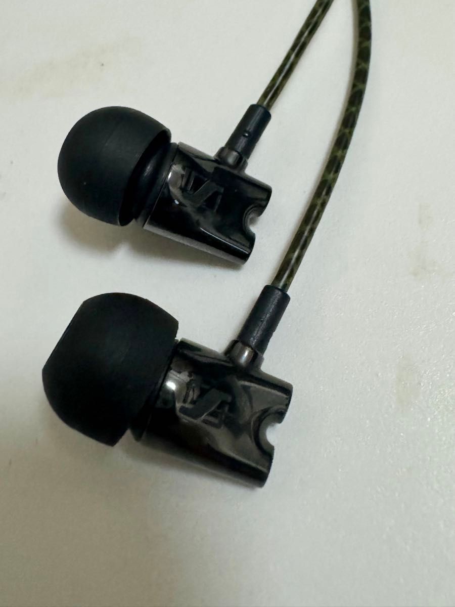 SENNHEISER ゼンハイザー IE800 バランス接続カスタマイズ済み SENNHEISER ゼンハイザー IE800 バランス接続カスタマイズ済み