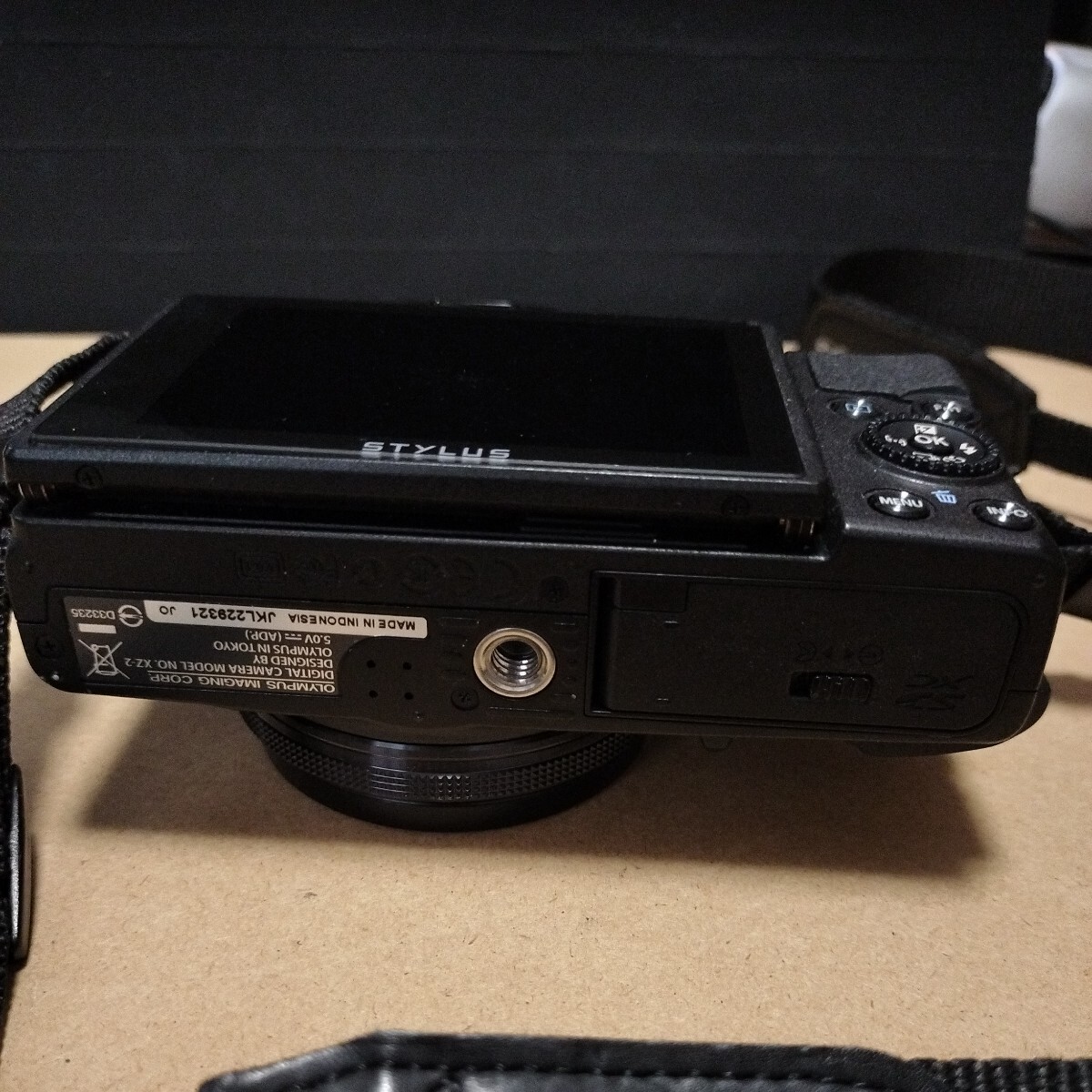 ★美品【動作OK】OLYMPUS STYLUS XZ-2 オリンパス コンパクトカメラ コンパクト デジタルカメラ 4×WIDE OPTICAL 6-24mm 1:1.8-2.5の画像5