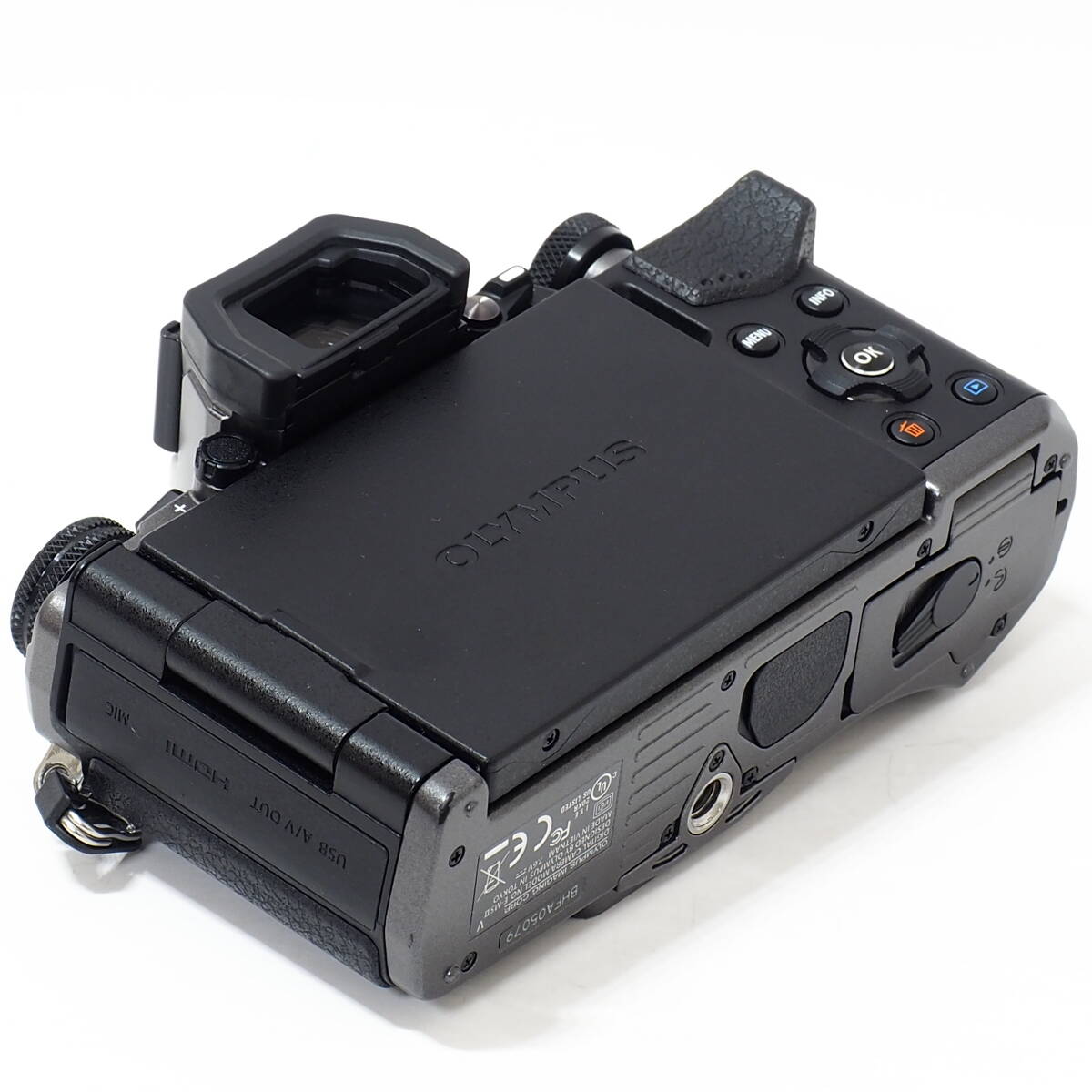 20740円 OLYMPUS OM-D E-M5 Mark II Limited Edition Titanium 20740円 OLYMPUS OM-D E-M5 Mark II Limited Edition Titanium