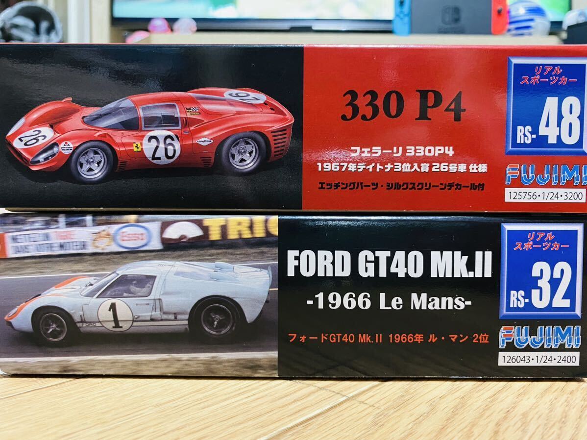 FUJIMI/フジミ 1/24 フェラーリ 330P4 & フォード GT40 Mk.Ⅱ プラモデル 2台セット 未組立 Ford VS Ferrari_画像2