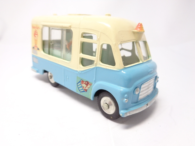 CORGI TOYS 428 SMITH\'S KARRIER VAN ICE CREAM Corgi Smith багажник van мороженое доставка отдельно 