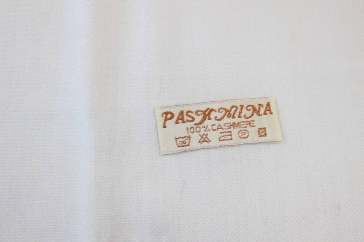 新品 中薄手【パシュミナ Pashmina】無地 ホワイト WHITE 白 Plain 大判 ストール カシミア100% Cashmere 訳あり