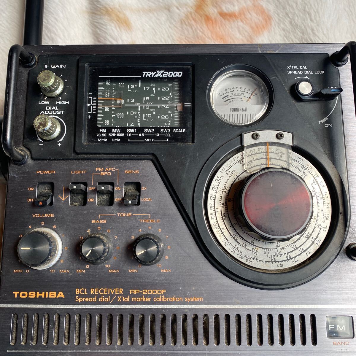 東芝 RP-2000F TRYX2000 欠品有り BCLラジオ RECEIVER 昭和レトロ の画像2