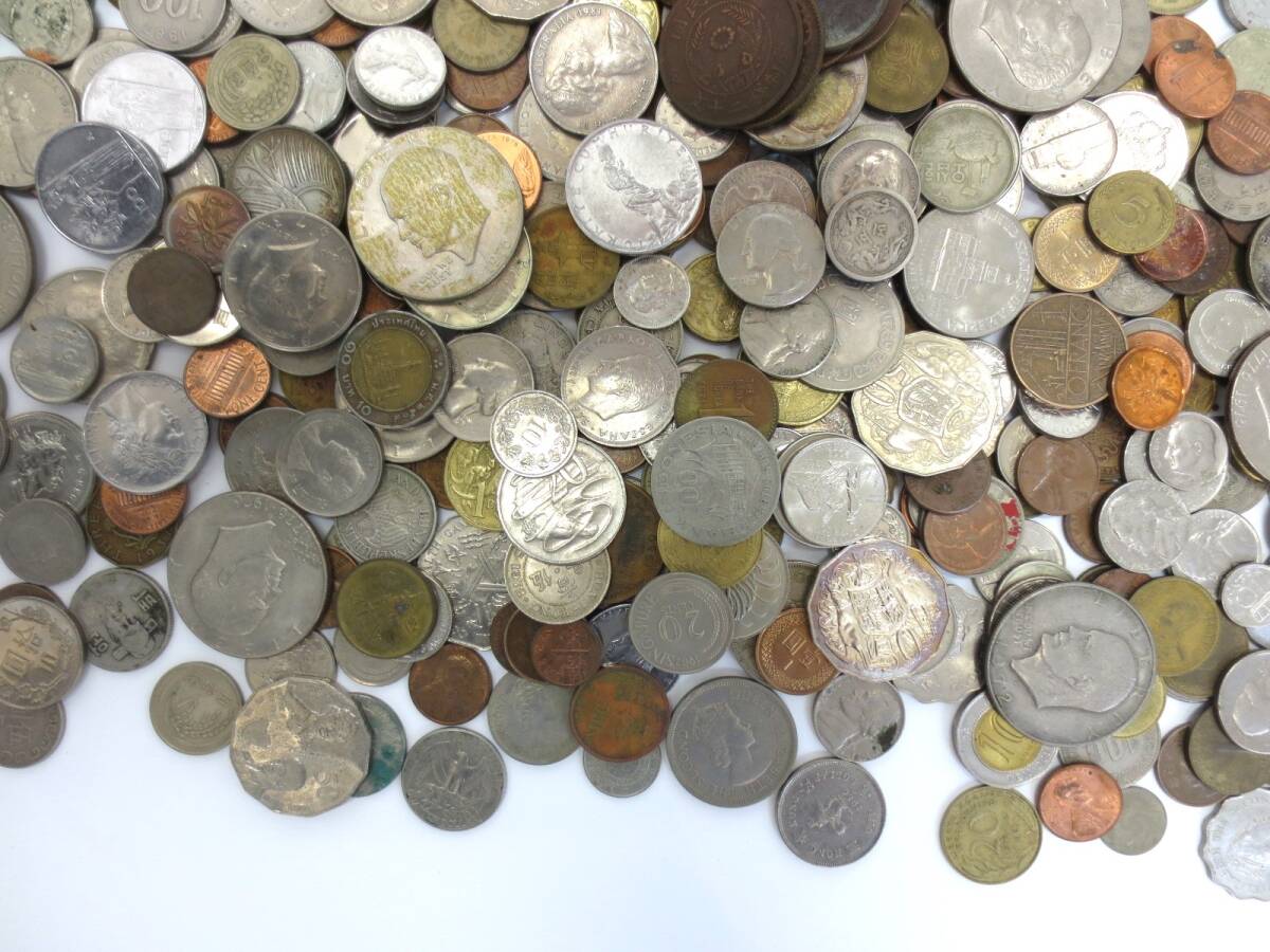 【4-184】 外国銭 コイン 硬貨 おまとめ アメリカ カナダ 中国 韓国 など 総重量約3.7kgの画像6