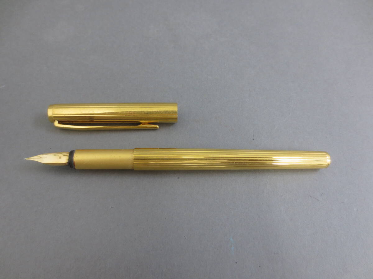 【5-1】MONTBLANC モンブラン 万年筆 ゴールドカラー ペン先585刻印 筆記用具の画像2