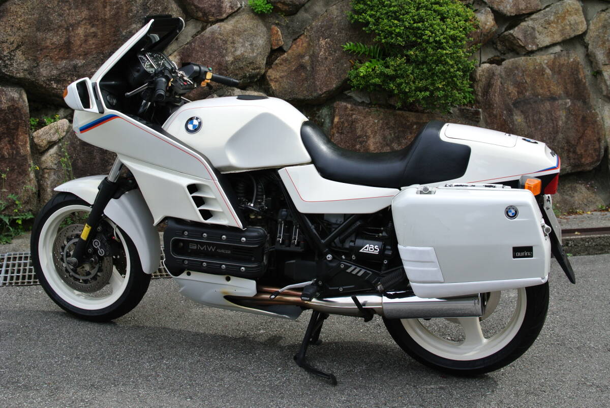 BMW K100RS 4V アニバーサリー限定車 希少 限定150台 モトコ製シングルシートカウル仕様 純正パニア付き パールホワイトMライン 機関好調の画像4