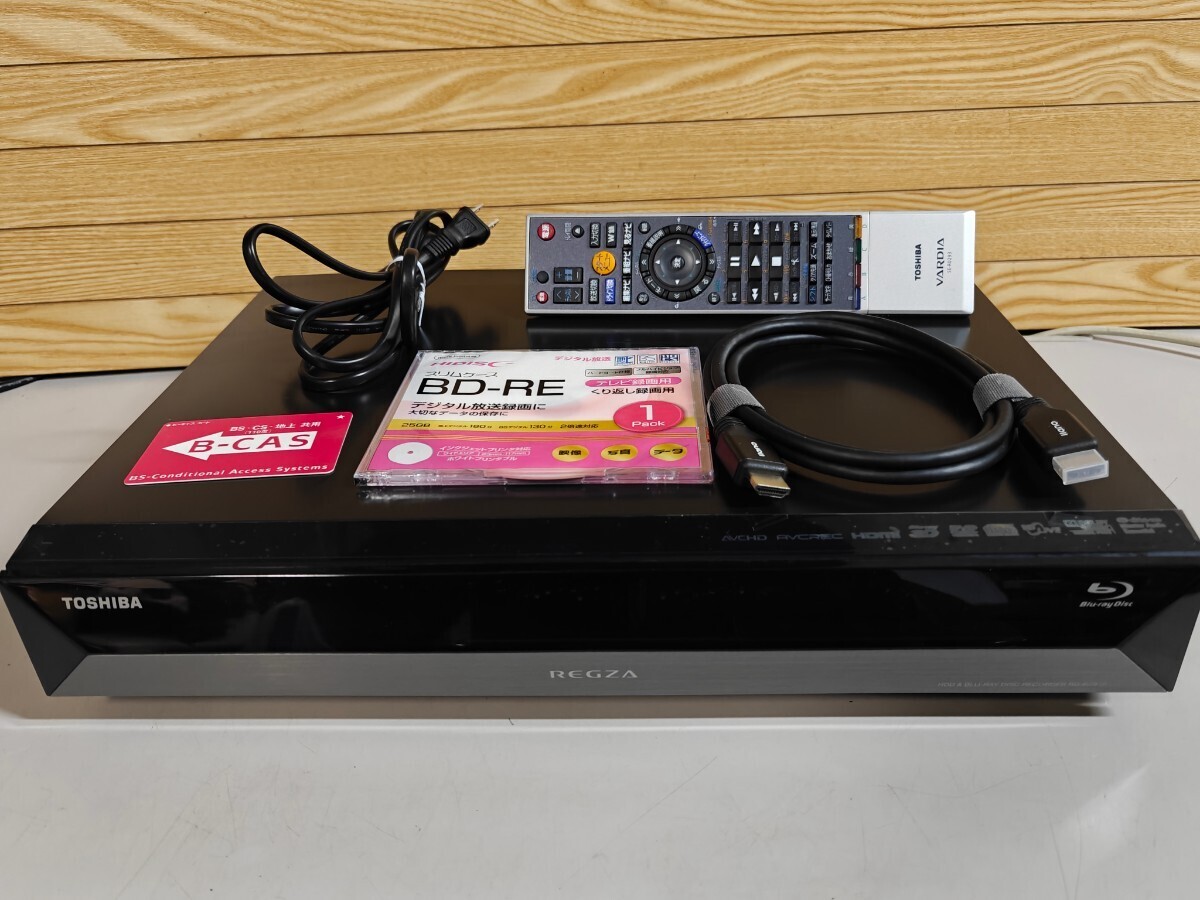 撤底整備 動作品★動作保証★1TB★11年★東芝/REGZA☆HDD/BDレコーダー★RD-BZ810★2番組同時録画、3D対応 、リモコン付き、（8010）