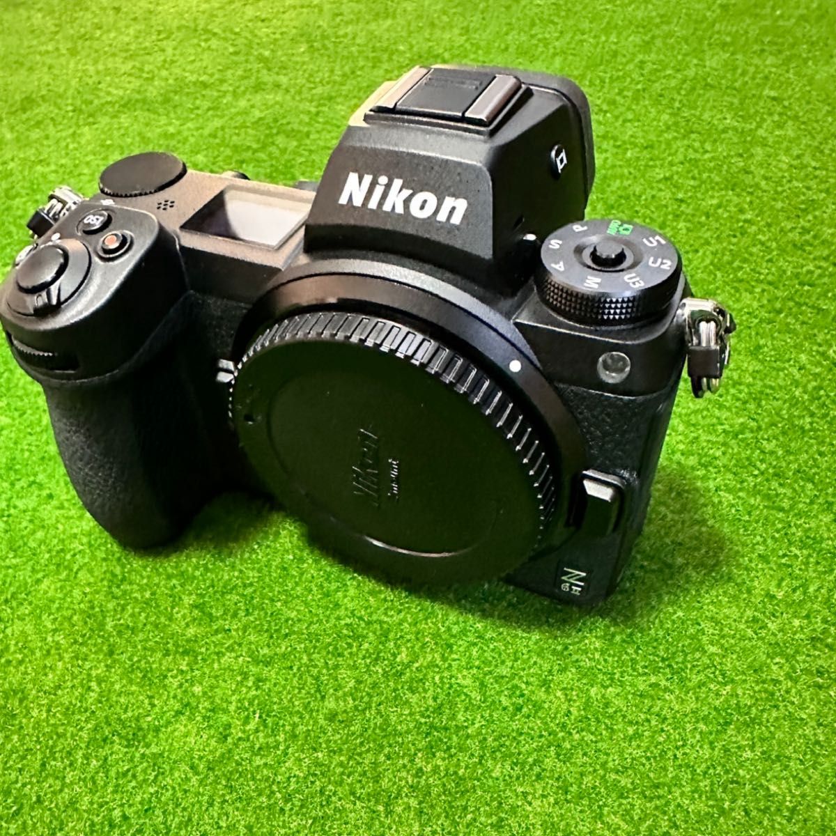 フルサイズミラーレス一眼　Nikon Z6 Ⅱ  ボディ　中古美品