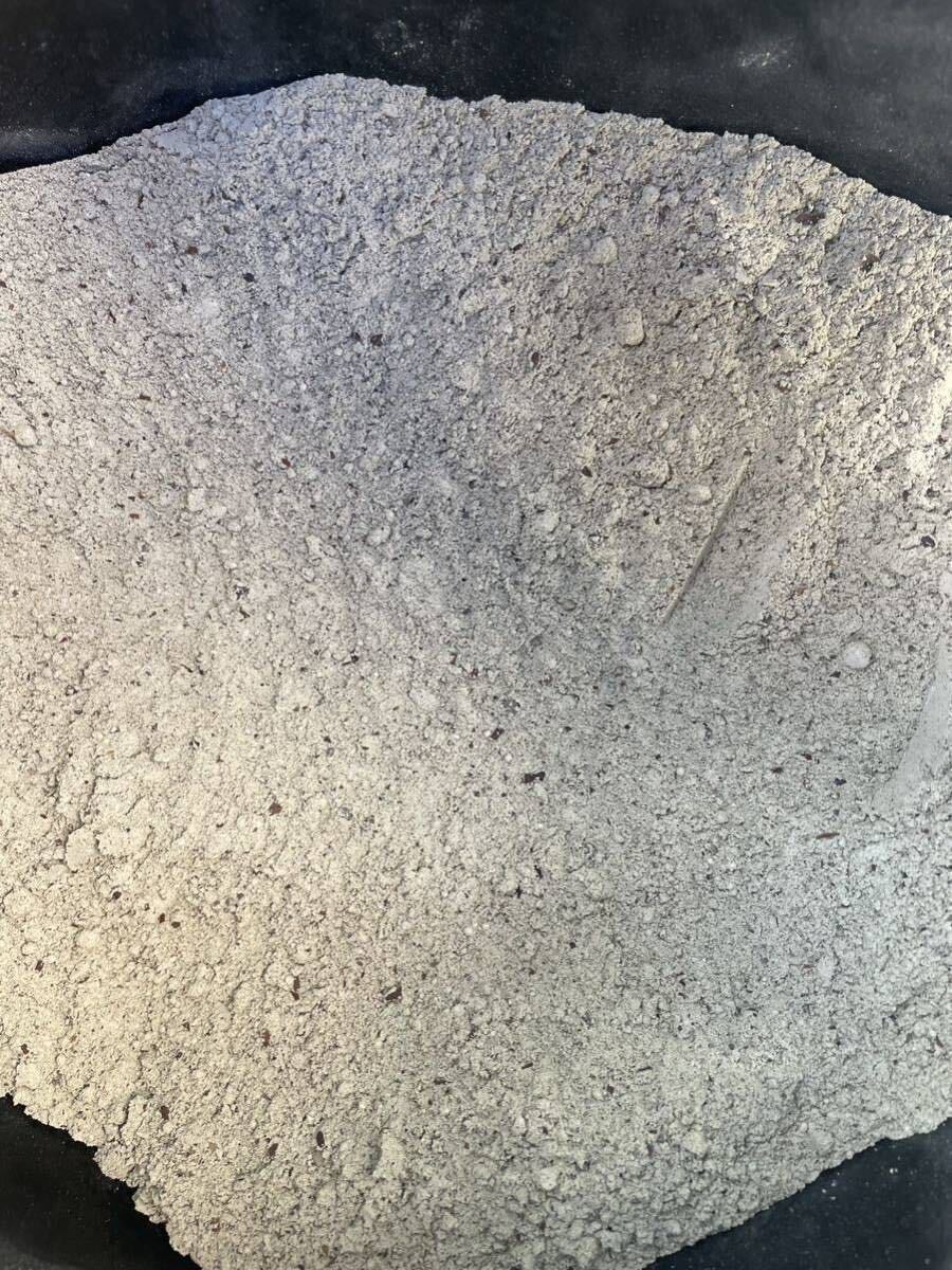 強力カルスNC-R 1500g　粉状（こなタイプ）1.5kg　4月18日開封　リサール酵産　土壌改良　配送無料　「お一人様1点限り」